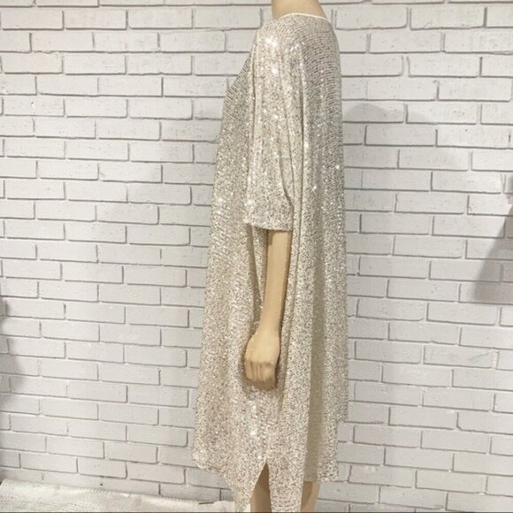 Zara Women’s Sequin Knit Ecru Cape - Picture 7 of 12